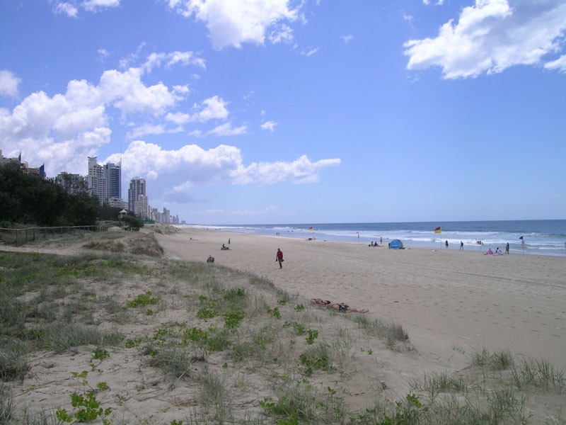 9 “Boulevard Towers”, Broadbeach QLD 4218