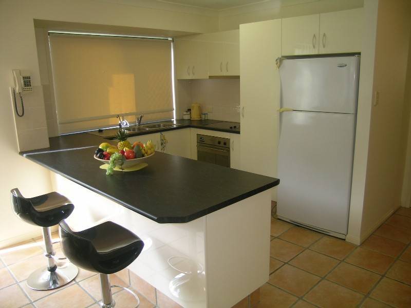 1/68 Heeb Street, Benowa QLD 4217