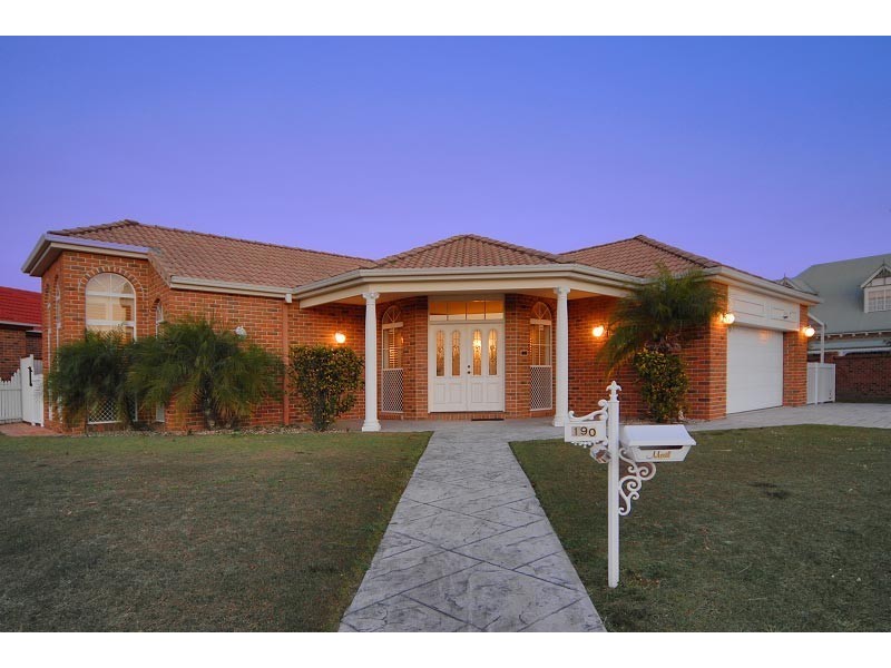 190 Port Jackson Boulevarde, Clear Island Waters QLD 4226