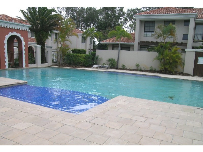 7 Elliot Street, Surfers Paradise QLD 4217