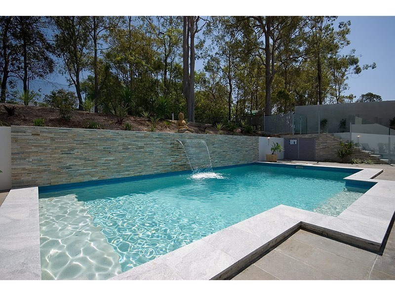 5008 Riverwood Grove, Benowa QLD 4217
