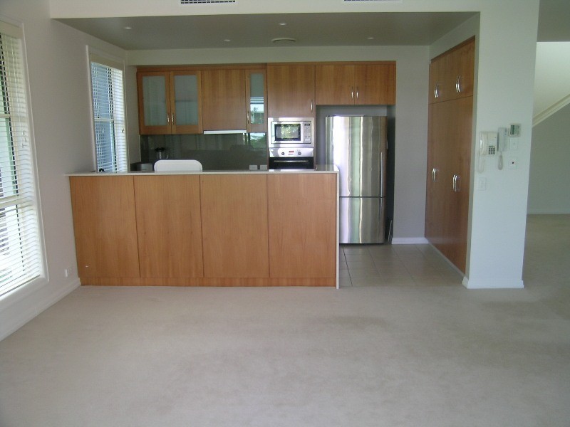 6108 Badon Village Royal Pines, Ross St, Ashmore QLD 4214