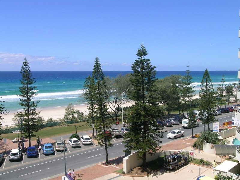 22/26 The Esplanade , Surfers Paradise QLD 4217