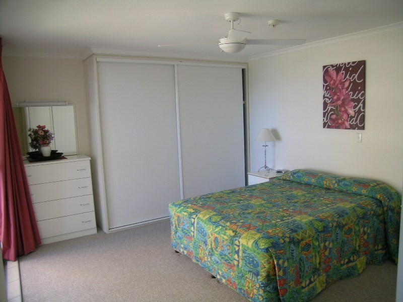 22/26 The Esplanade , Surfers Paradise QLD 4217