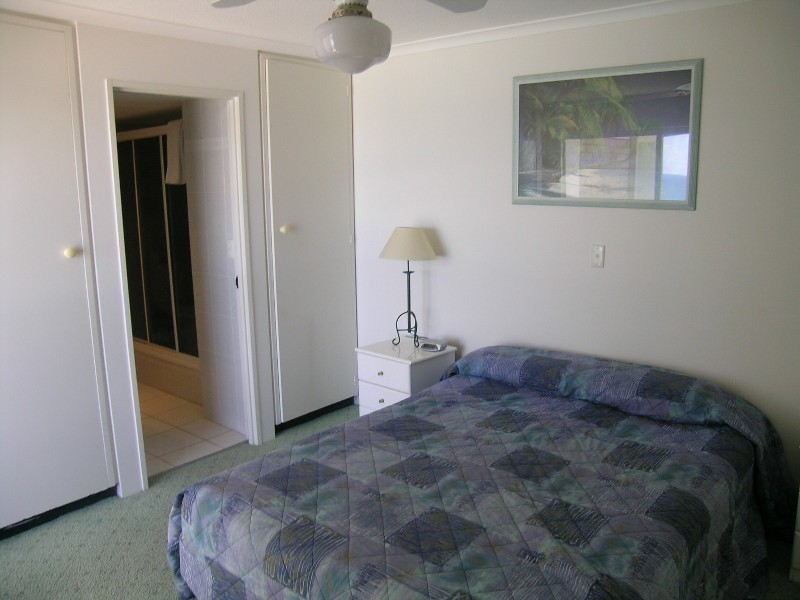 52/26  The Esplanade, Surfers Paradise QLD 4217