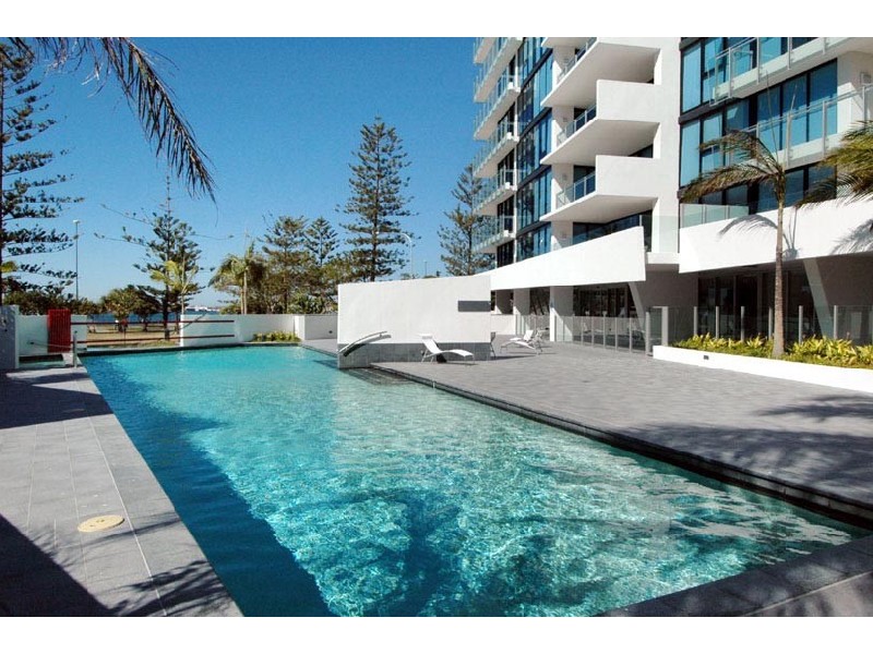 204/230  Marine Parade, Labrador QLD 4215