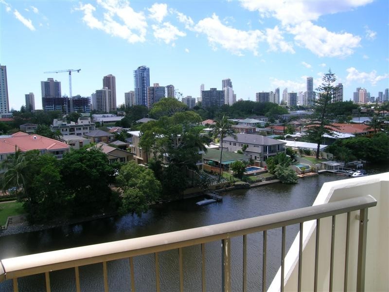 604 ‘Edgewater Gardens’ 21 Peninsula Dr, Surfers Paradise QLD 4217