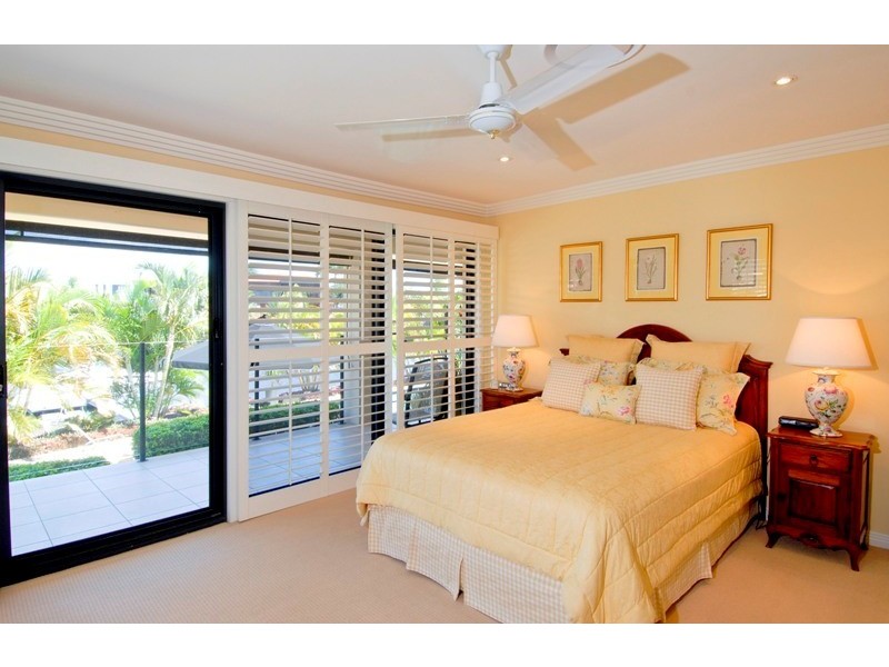 53 Boomerang Crescent, Sorrento QLD 4217