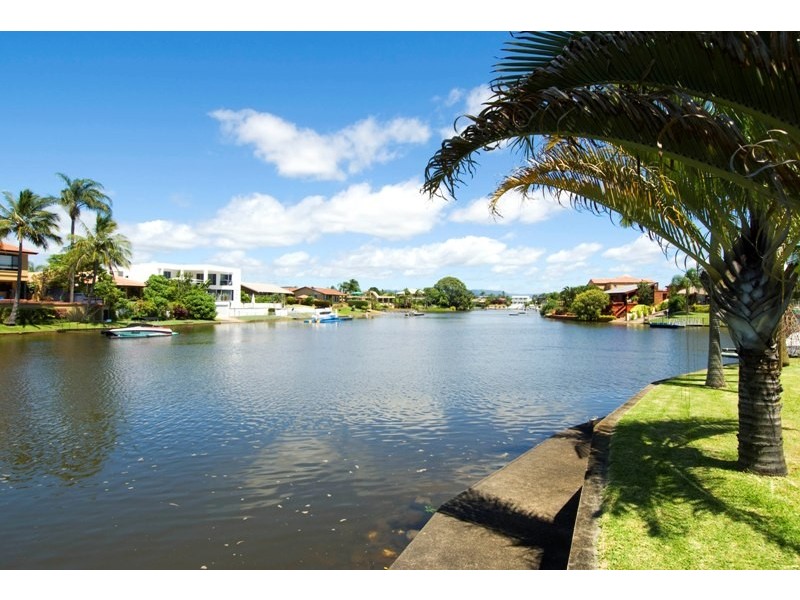 53 Boomerang Crescent, Sorrento QLD 4217