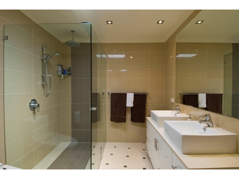 7 Wallaby Place, Sorrento QLD 4217