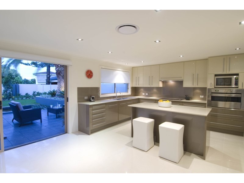 7 Wallaby Place, Sorrento QLD 4217