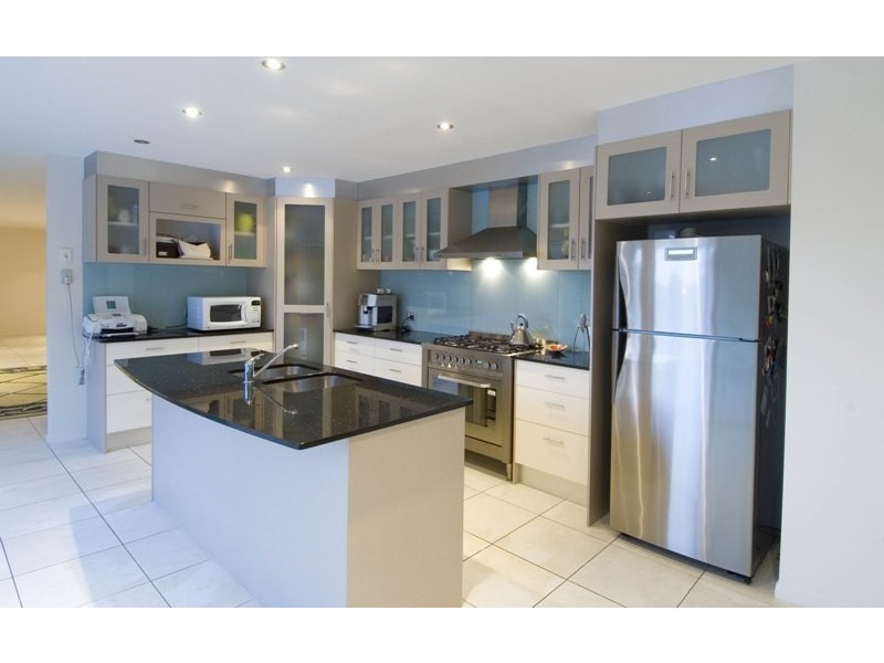 179-181 Monaco Street, Broadbeach Waters QLD 4218