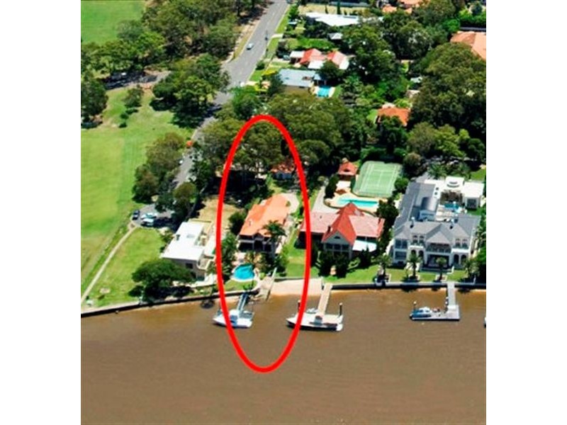 5 Winchester Street, Southport QLD 4215