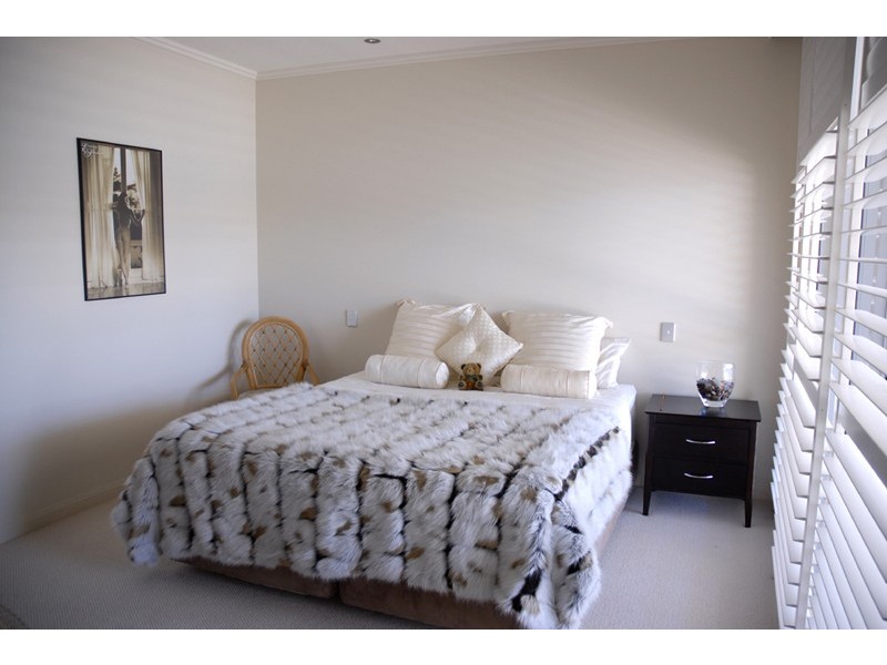 Unit 1 “Eden on Sunset” 68-70 Sunset Blvd, Surfers Paradise QLD 4217