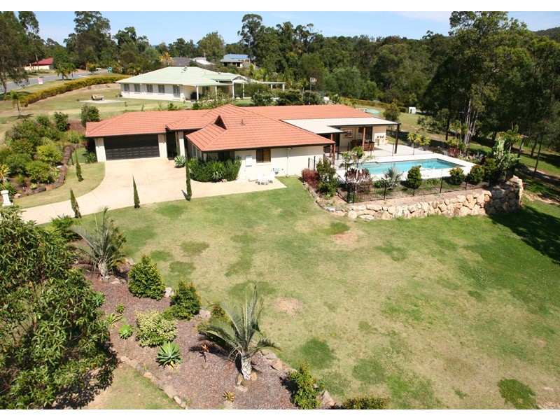 54 Lawnhill Drive, Nerang QLD 4211