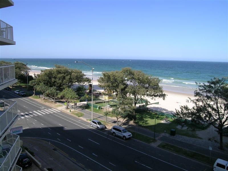 3277 “Beachpoint” Gold Coast Highway, Surfers Paradise QLD 4217