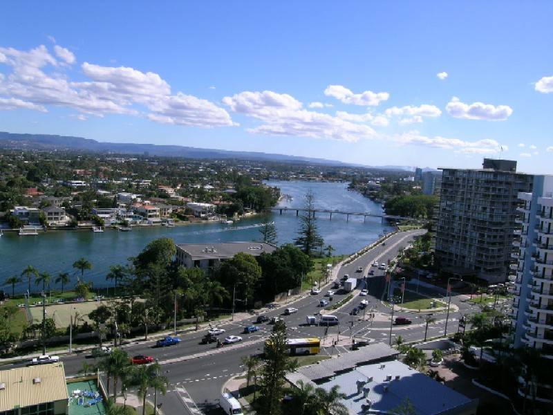 15D The Regent 18 Aubrey Street, Surfers Paradise QLD 4217