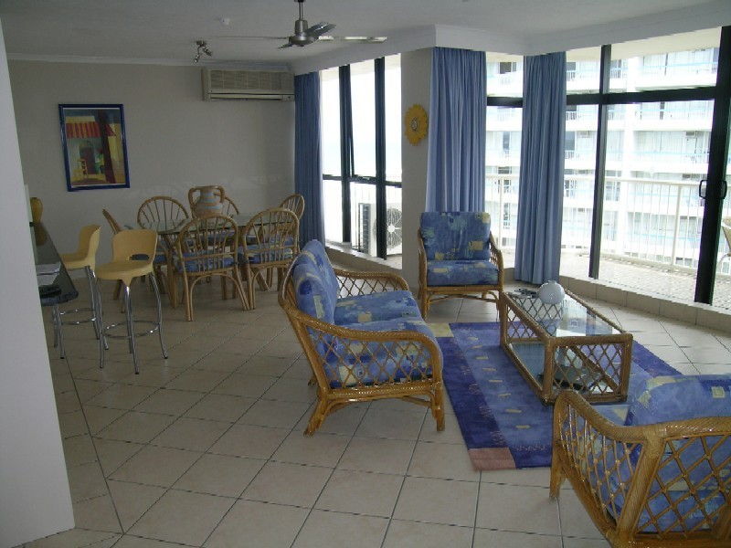 3277 Gold Coast Highway, Surfers Paradise QLD 4217