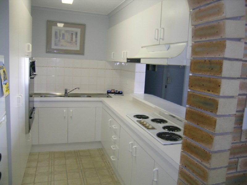 7G 3277 Gold Coast Highway, Surfers Paradise QLD 4217