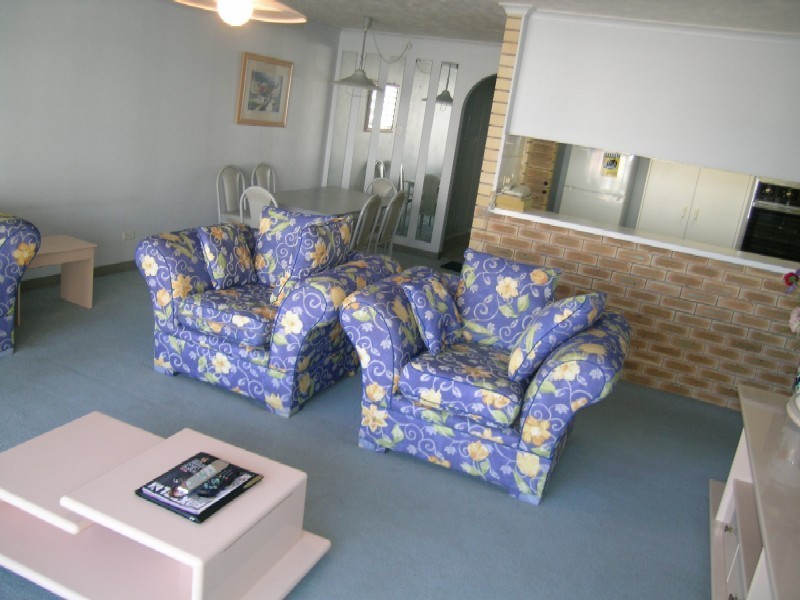 7G 3277 Gold Coast Highway, Surfers Paradise QLD 4217