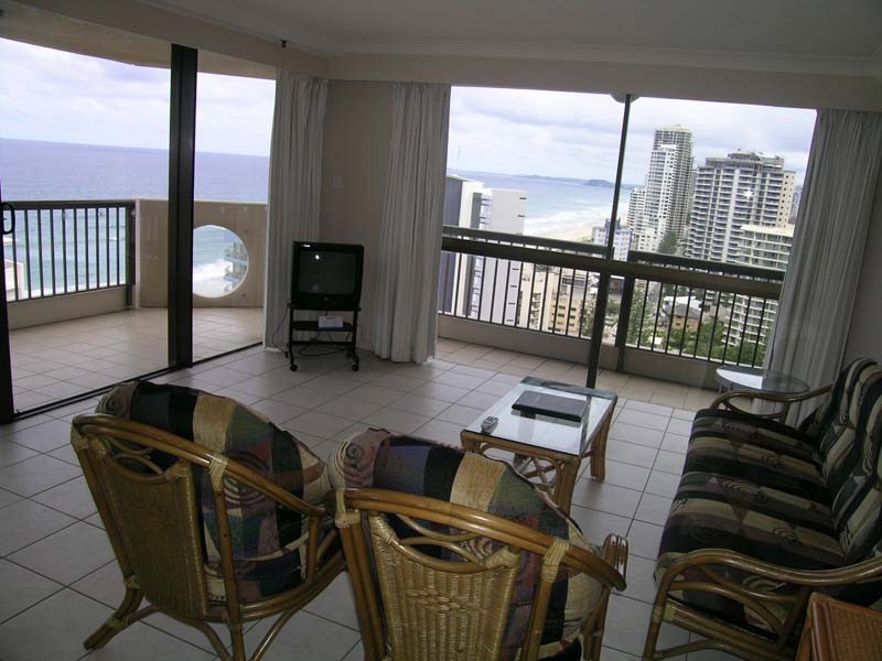 2003 ‘Longbeach’, 28 Northcliffe Terrace, Surfers Paradise QLD 4217