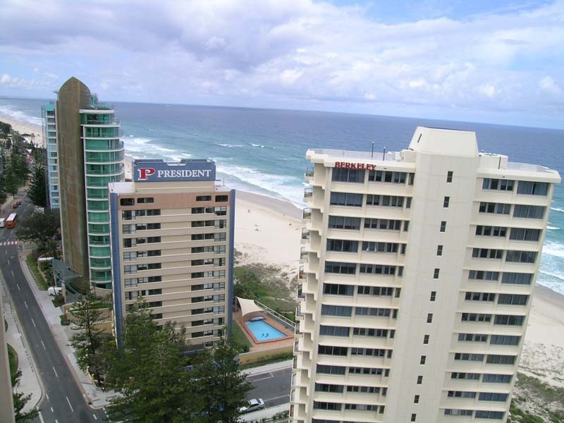 2003 ‘Longbeach’, 28 Northcliffe Terrace, Surfers Paradise QLD 4217