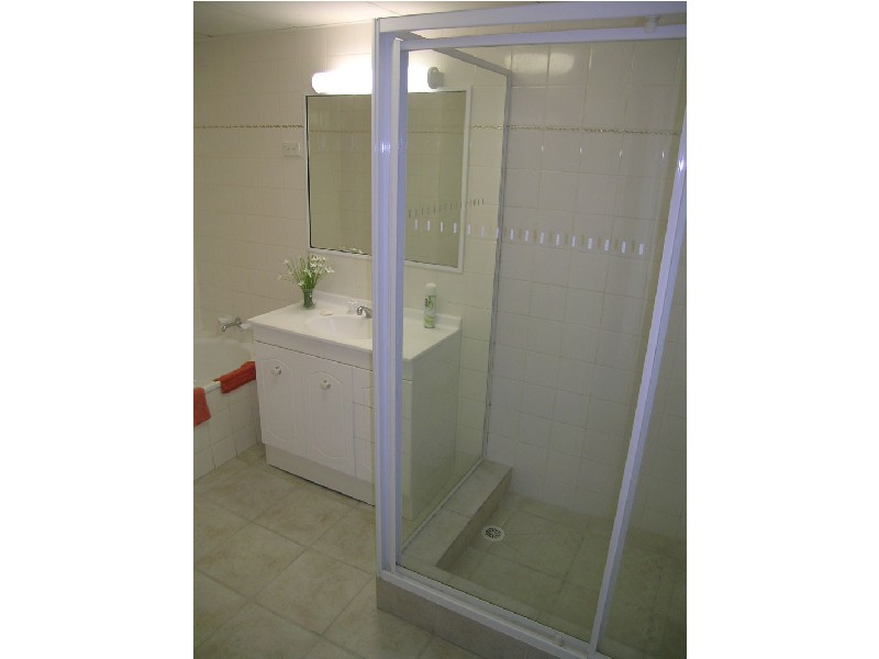 15G  BEACHPOINT, Surfers Paradise QLD 4217
