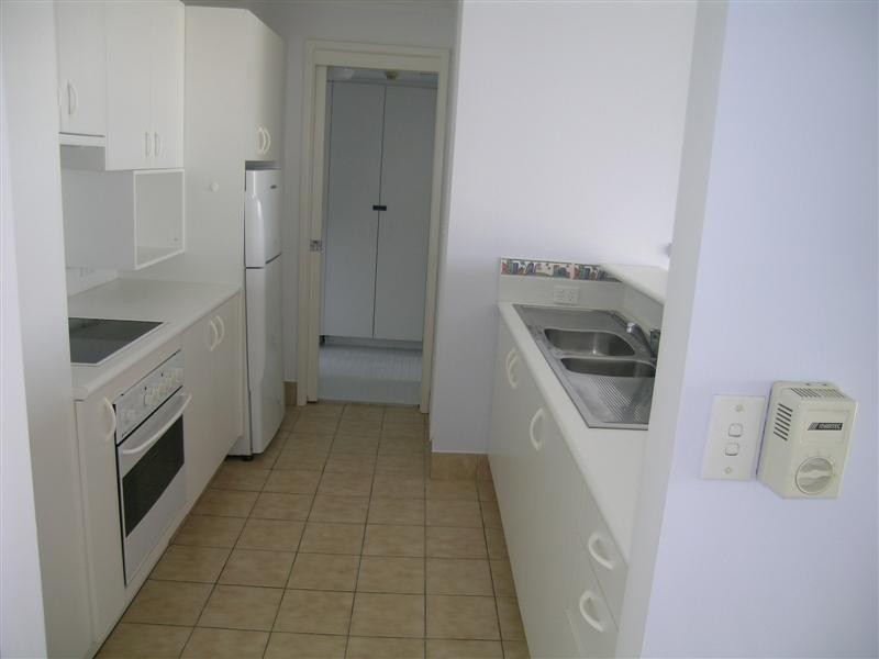 1103 “Baronnet” 12 Enderley Avenue, Surfers Paradise QLD 4217