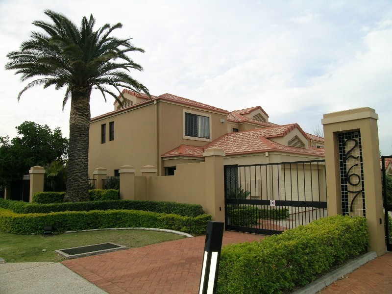 267 Ashmore Road, Benowa QLD 4217