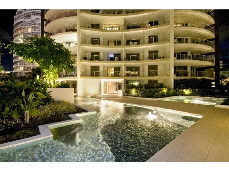 21 Cypress Avenue, Surfers Paradise QLD 4217