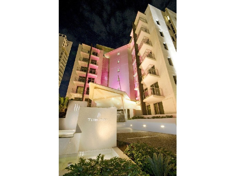 395 21 Cypress Avenue, Surfers Paradise QLD 4217