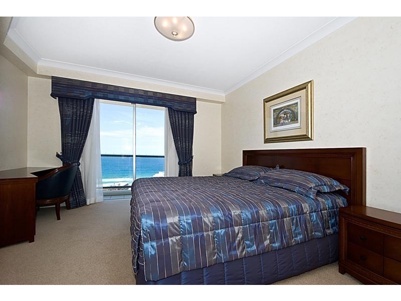 1233 Skyline Tower ‘Chevron Renaissance’, Surfers Paradise QLD 4217