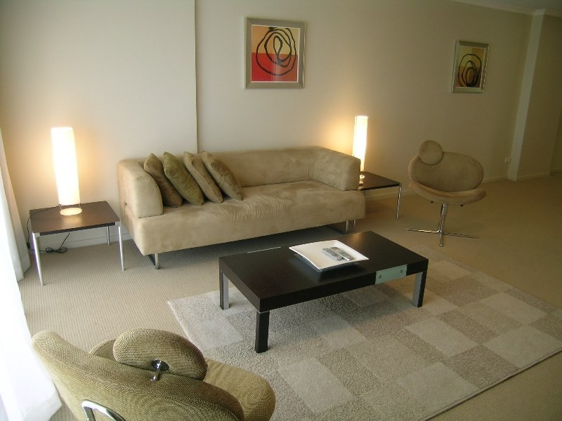 343 21 Cypress Ave, Surfers Paradise QLD 4217