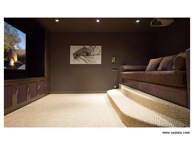 2164 Beaufort Way, Hope Island QLD 4212