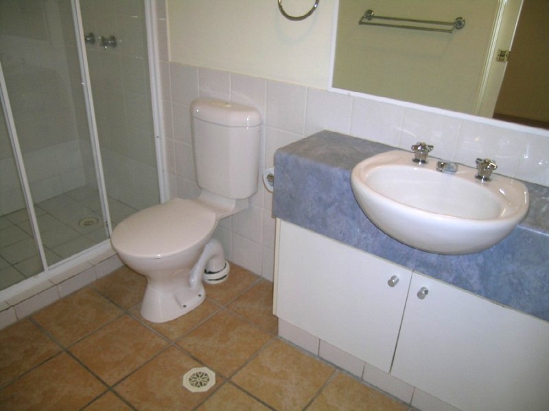 3/15 Brittania Ave, Broadbeach QLD 4218