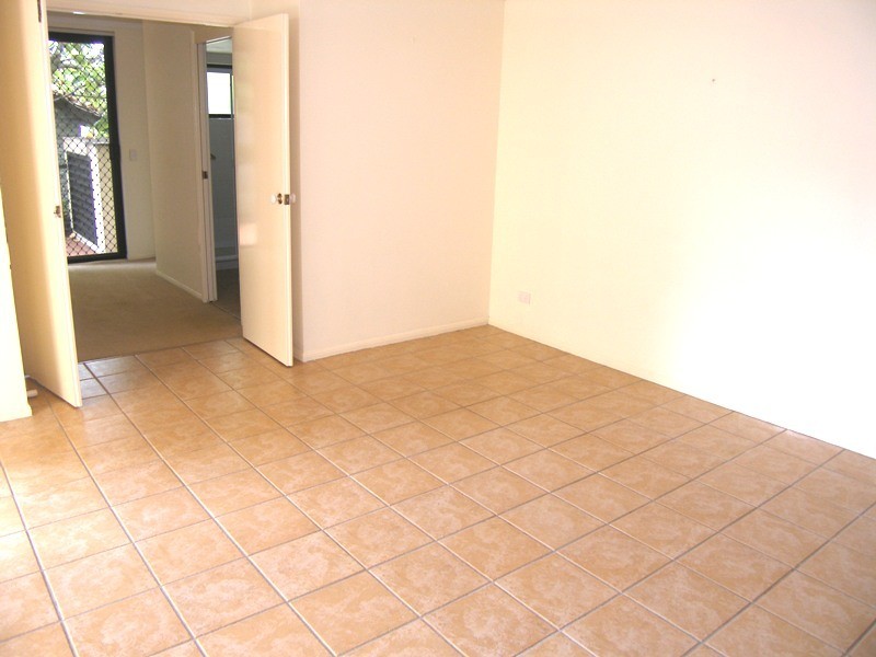 3/15 Brittania Ave, Broadbeach QLD 4218