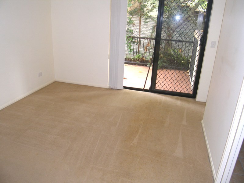 3/15 Brittania Ave, Broadbeach QLD 4218