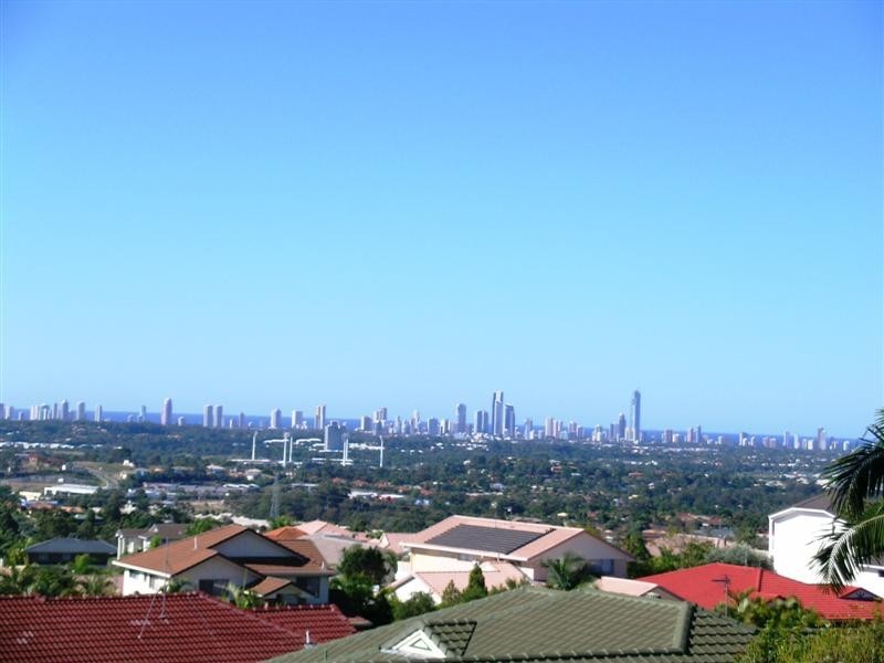 Highland Park QLD 4211