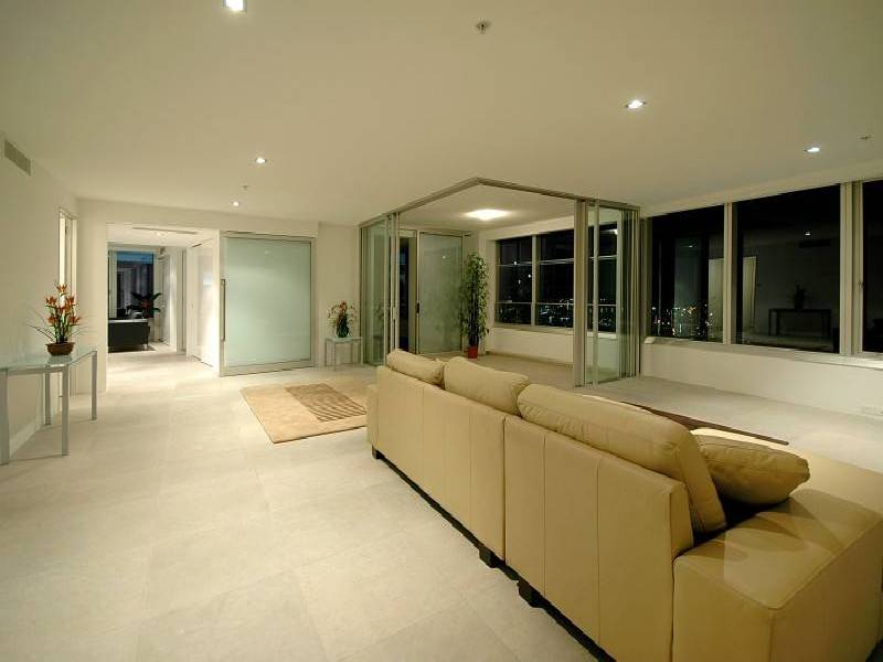 Q1 Surfers Paradise Blvd, Surfers Paradise QLD 4217