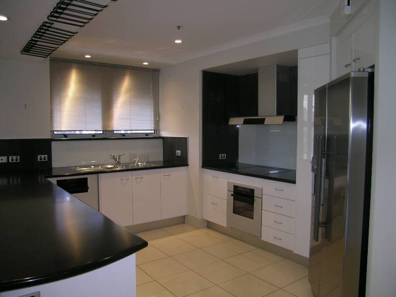 12 Commodore Drive "Grand Mariner", Paradise Waters QLD 4217