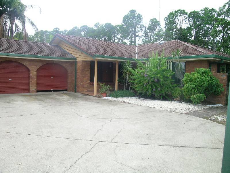 34 Rawlinna Drive, Mermaid Waters QLD 4218