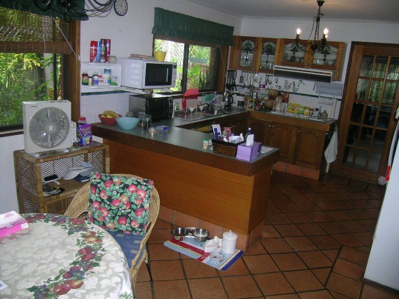 34 Rawlinna Drive, Mermaid Waters QLD 4218