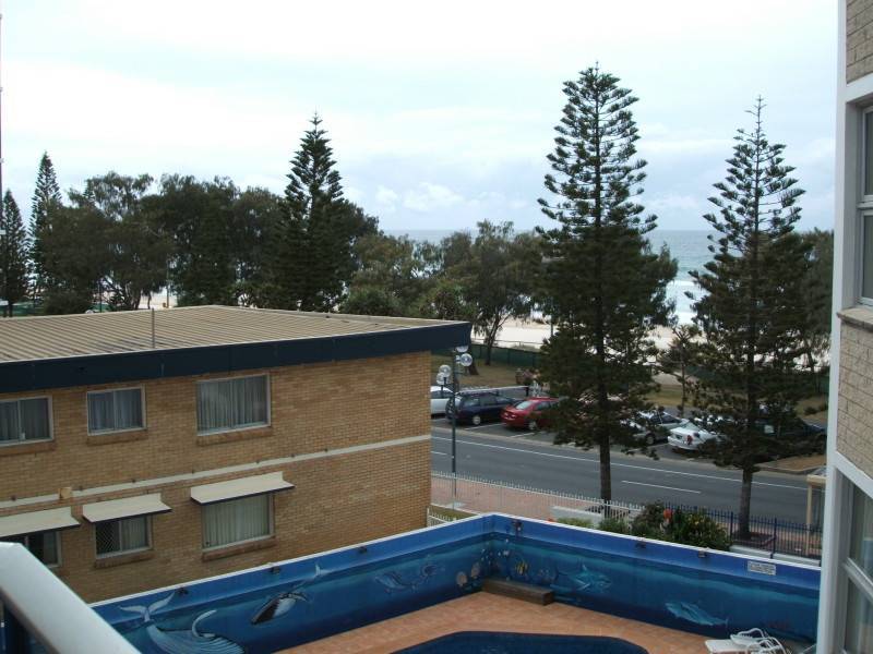 15 GROSVENOR, 26 THE ESPLANADE, Surfers Paradise QLD 4217