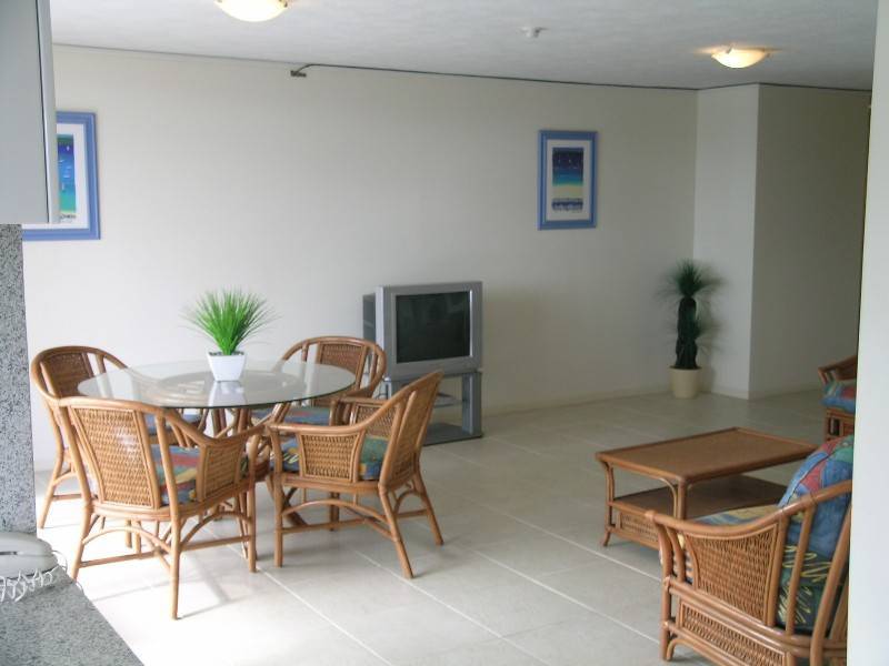 67 Ferny Avenue “Centrepoint”, Surfers Paradise QLD 4217