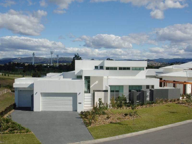 1028 Lakeview Terrace “Royal Pines”, Ashmore QLD 4214