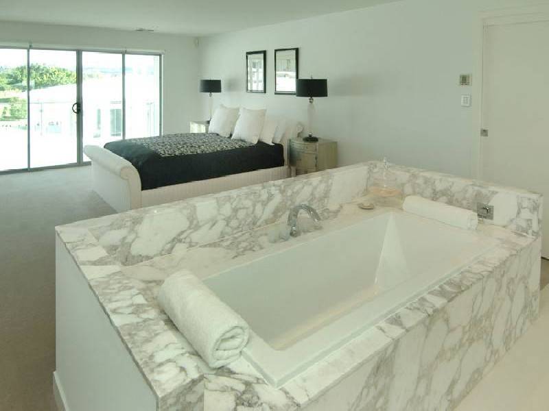 1028 Lakeview Terrace “Royal Pines”, Ashmore QLD 4214