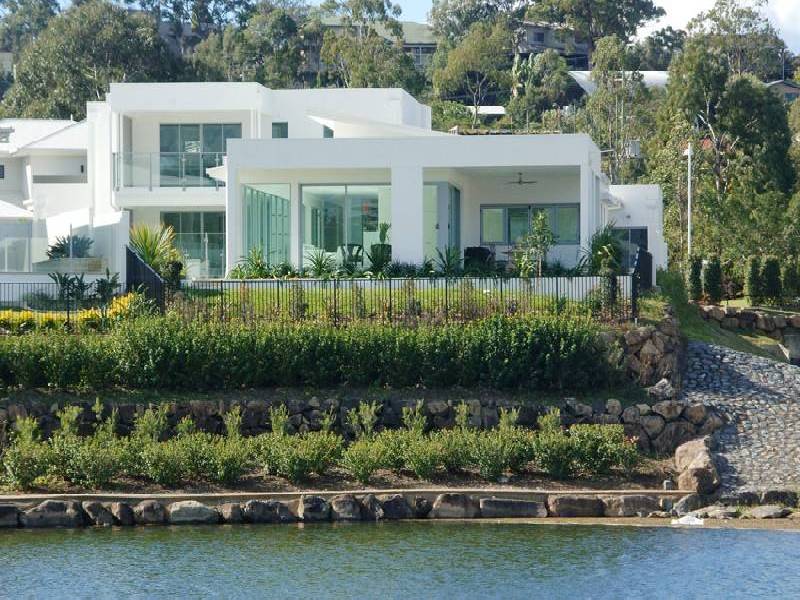 1028 Lakeview Terrace “Royal Pines”, Ashmore QLD 4214