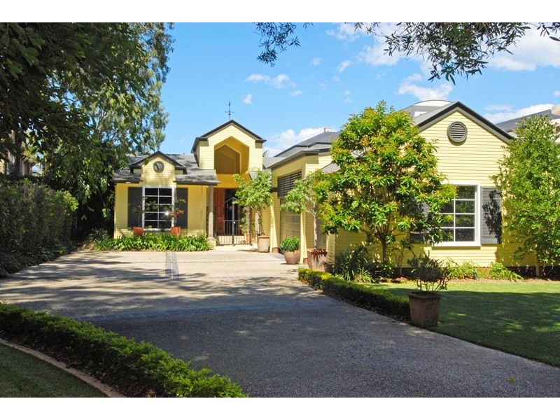 7C Winchester Street, Southport QLD 4215