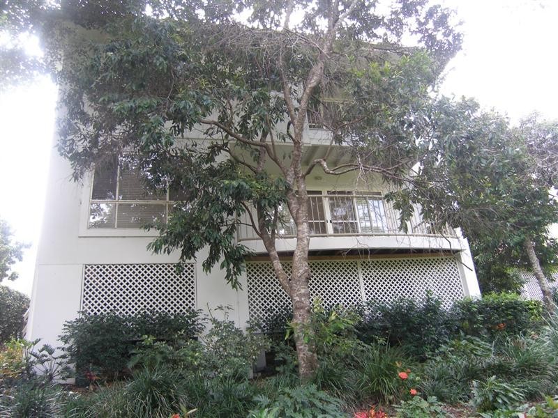 21 “Woodlands Estate” Ashmore Rd, Benowa QLD 4217
