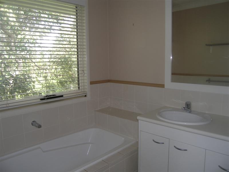 21 “Woodlands Estate” Ashmore Rd, Benowa QLD 4217